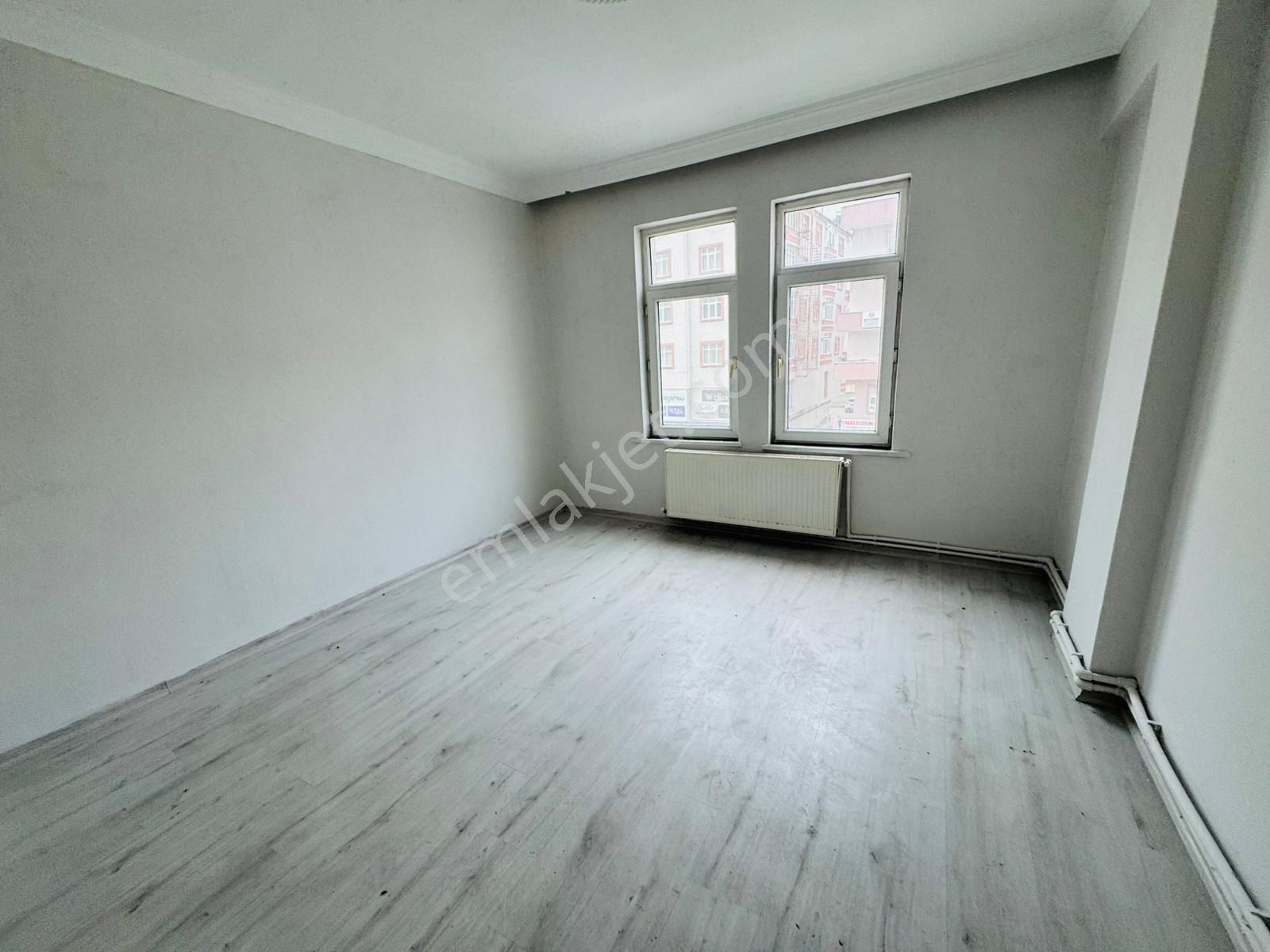 Çerkezköy*** Belediye Meydanın'da/ Acil Satılık / Öncephe Kombili 3+1 - Görsel 10