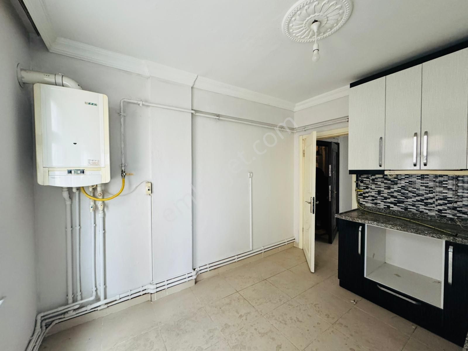 Çerkezköy*** Belediye Meydanın'da/ Acil Satılık / Öncephe Kombili 3+1 - Görsel 3