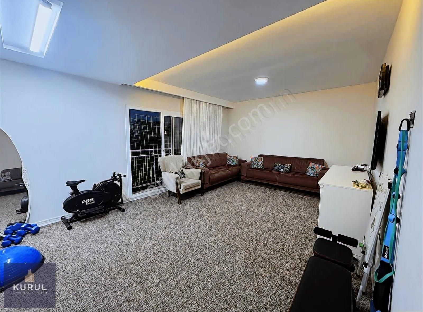 Kurul Gayrimenkulden Cadde Üzeri Satılık 3+1 Açık Mutfak