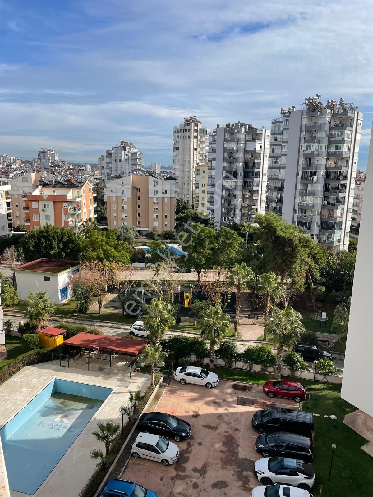Öğretmen Evleri Mah. Geniş 3+1 Havuzlu Site İçi Satılık Daire - Görsel 4