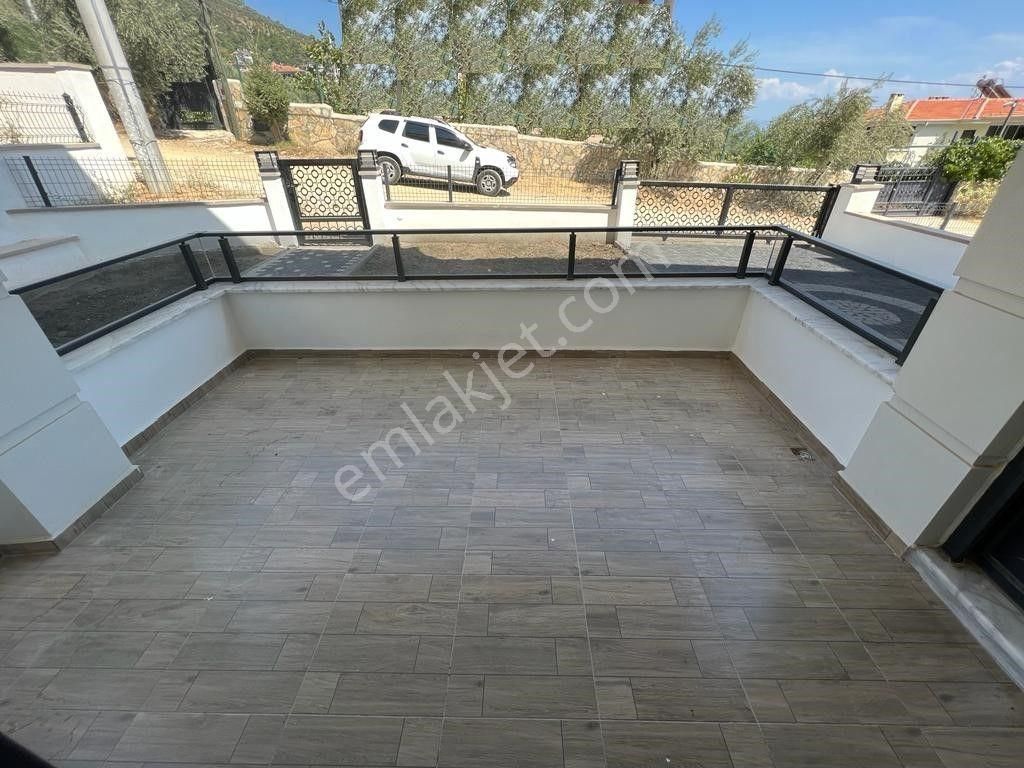 Akçay Aras Emlaktan Altınolukta Deniz Manzaralı 4+1 Villa - Görsel 9