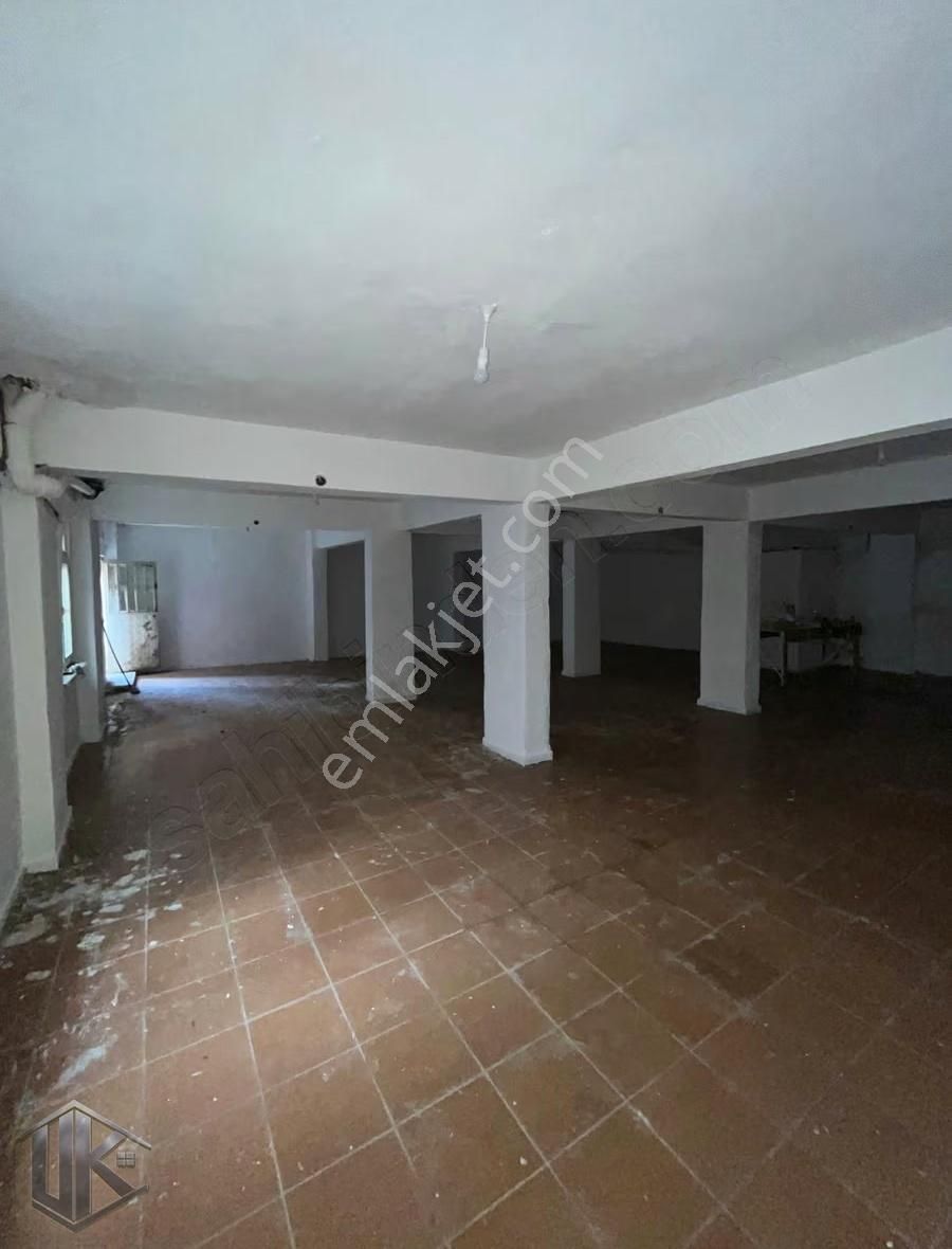 Uğur Gayrimenkul'den Gazi Mahallesi'nde Kiralık Dükkan - Görsel 7