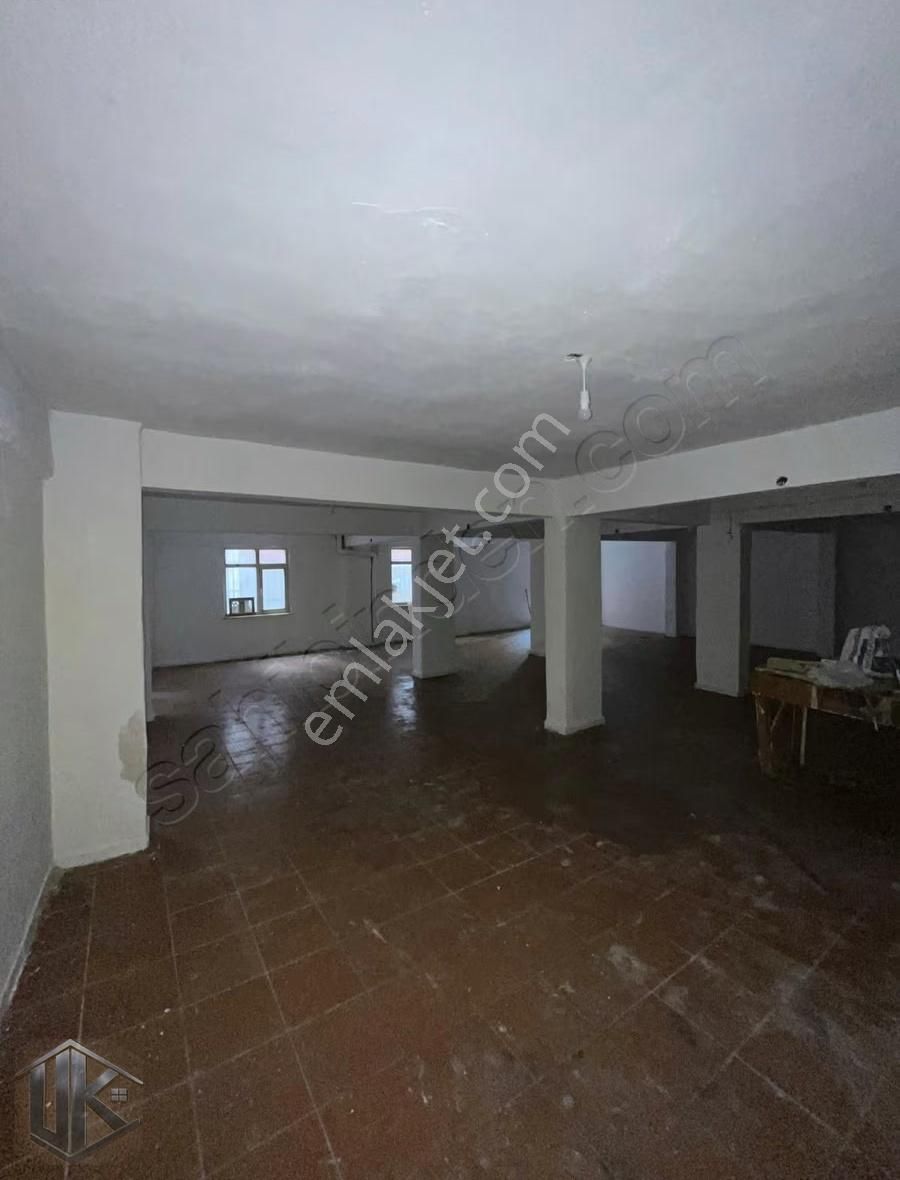 Uğur Gayrimenkul'den Gazi Mahallesi'nde Kiralık Dükkan - Görsel 4