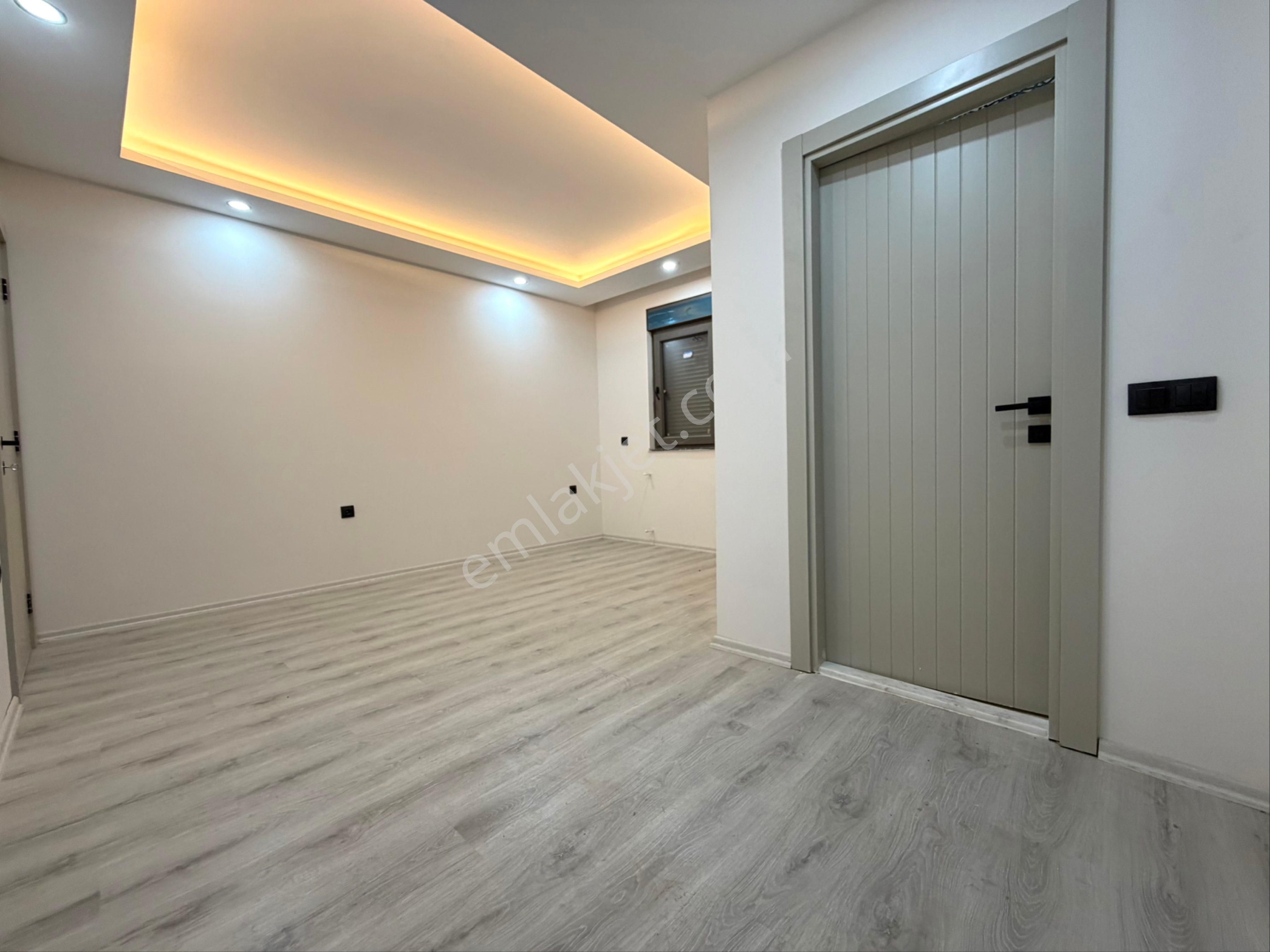 Aktoprak Mah.lüks Yapım Ebeveyn Banyo Asansör Katta 3+1 Daireler - Görsel 12