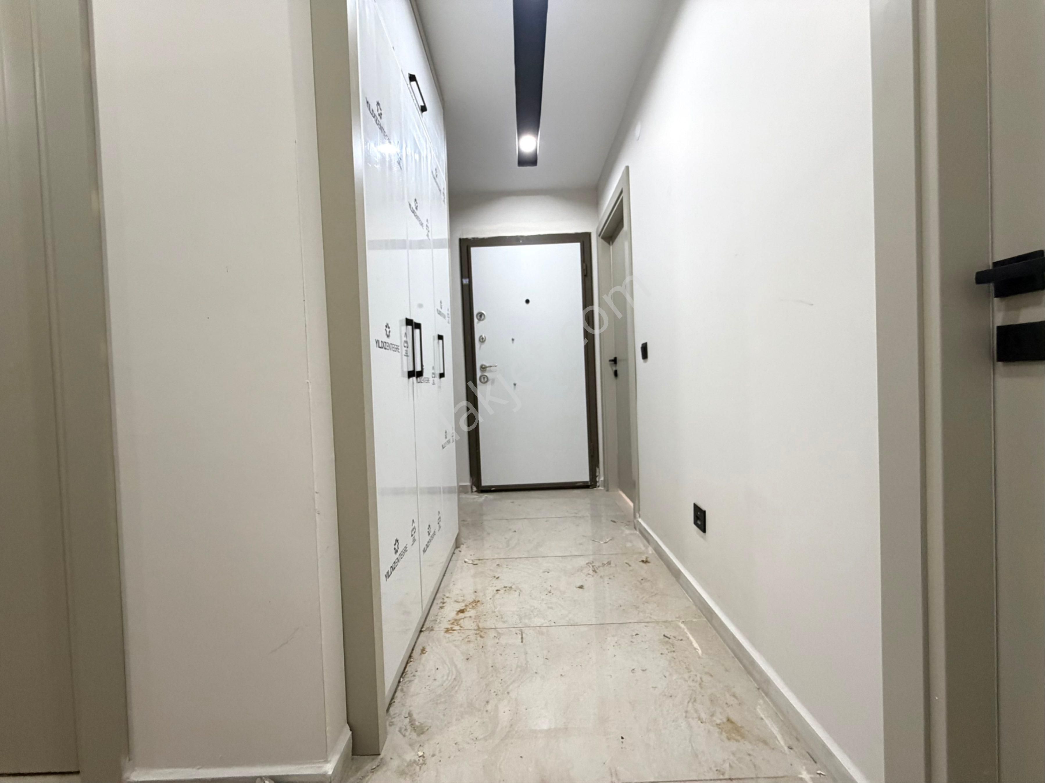 Aktoprak Mah.lüks Yapım Ebeveyn Banyo Asansör Katta 3+1 Daireler - Görsel 16