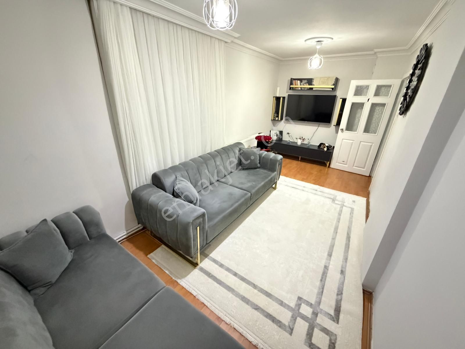 Sincan Pınarbaşı Mahallesinde Acil Satılık 3+1 Ters Dubleks Daire