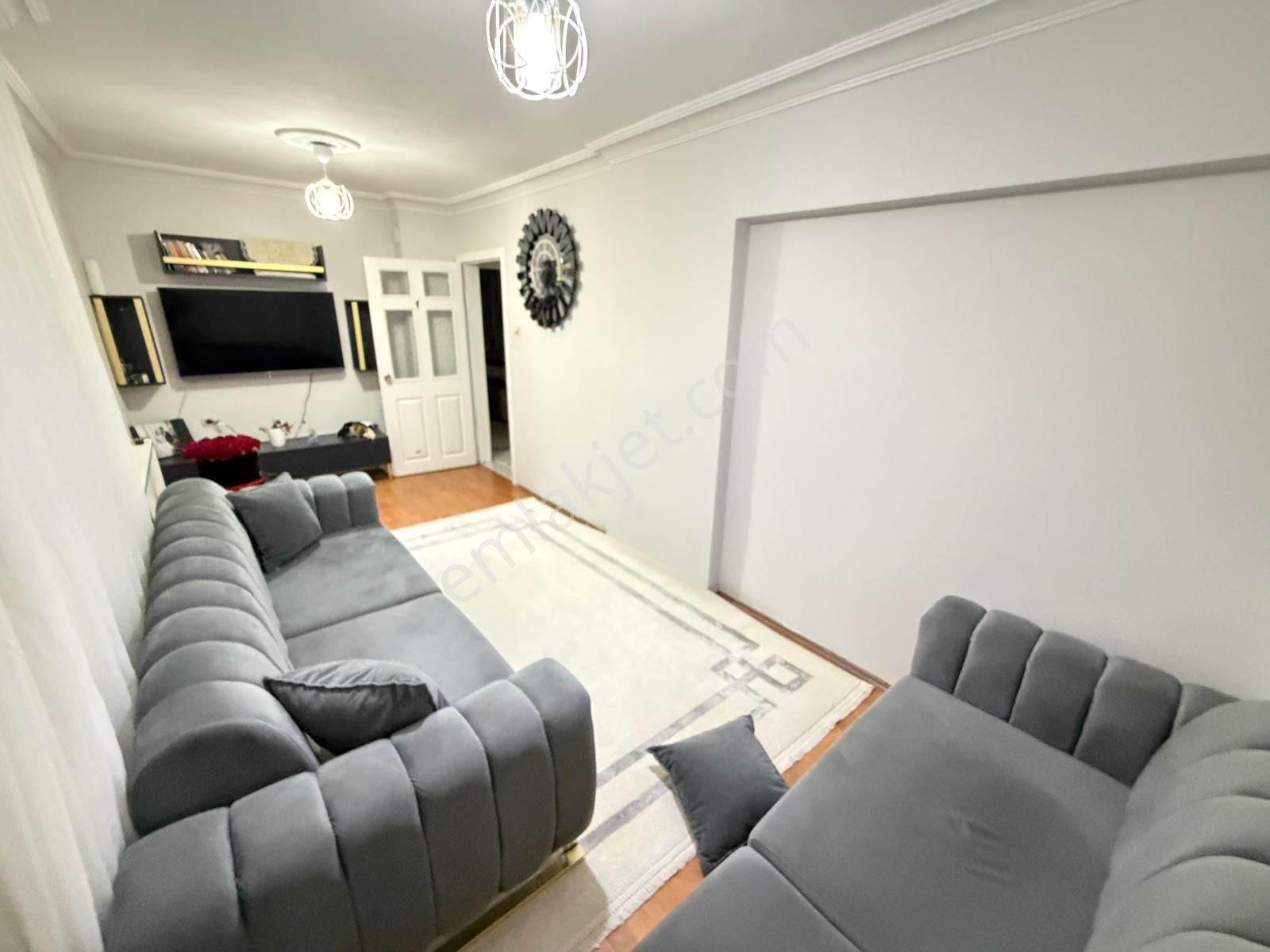 Sincan Pınarbaşı Mahallesinde Acil Satılık 3+1 Ters Dubleks Daire - Görsel 2