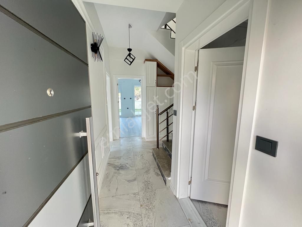 Akçay Aras Emlaktan Gürede 5+1 Muhteşem Villalar - Görsel 4