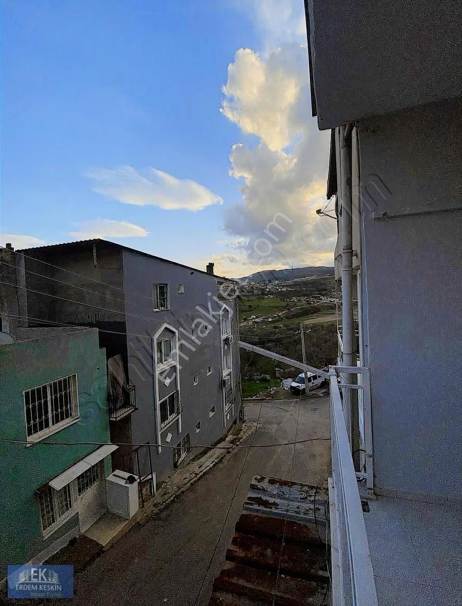 Karabağlar Peker Mah. 2+1 Arakat Kiralık Daire - Görsel 2