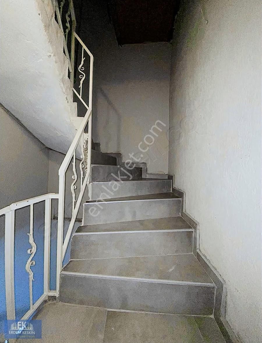 Karabağlar Peker Mah. 2+1 Arakat Kiralık Daire - Görsel 7