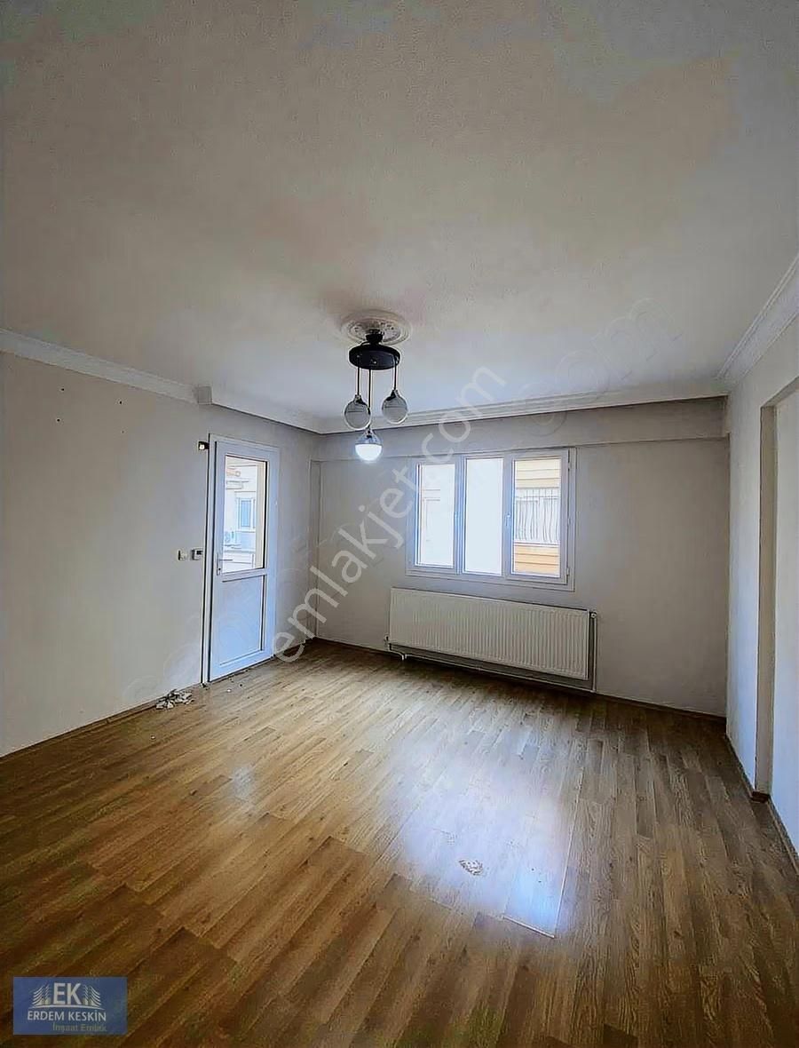 Gazemir Meydanda 2+1 110 M2 Doğalgazlı Kiralık Daire - Görsel 23