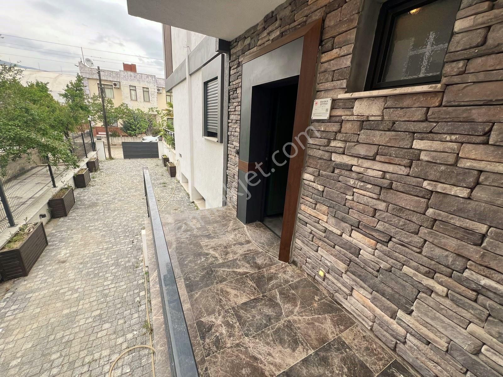 Aras Emlaktan Akçayda Denize 50 Metre 6+1 Villa - Görsel 3