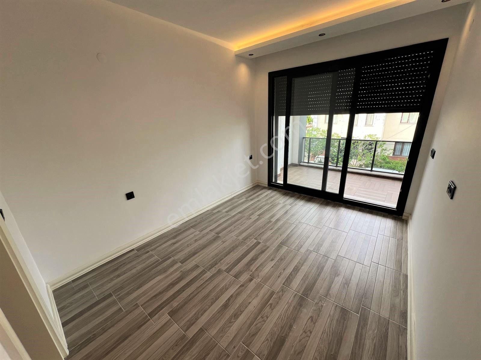 Aras Emlaktan Akçayda Denize 50 Metre 6+1 Villa - Görsel 24