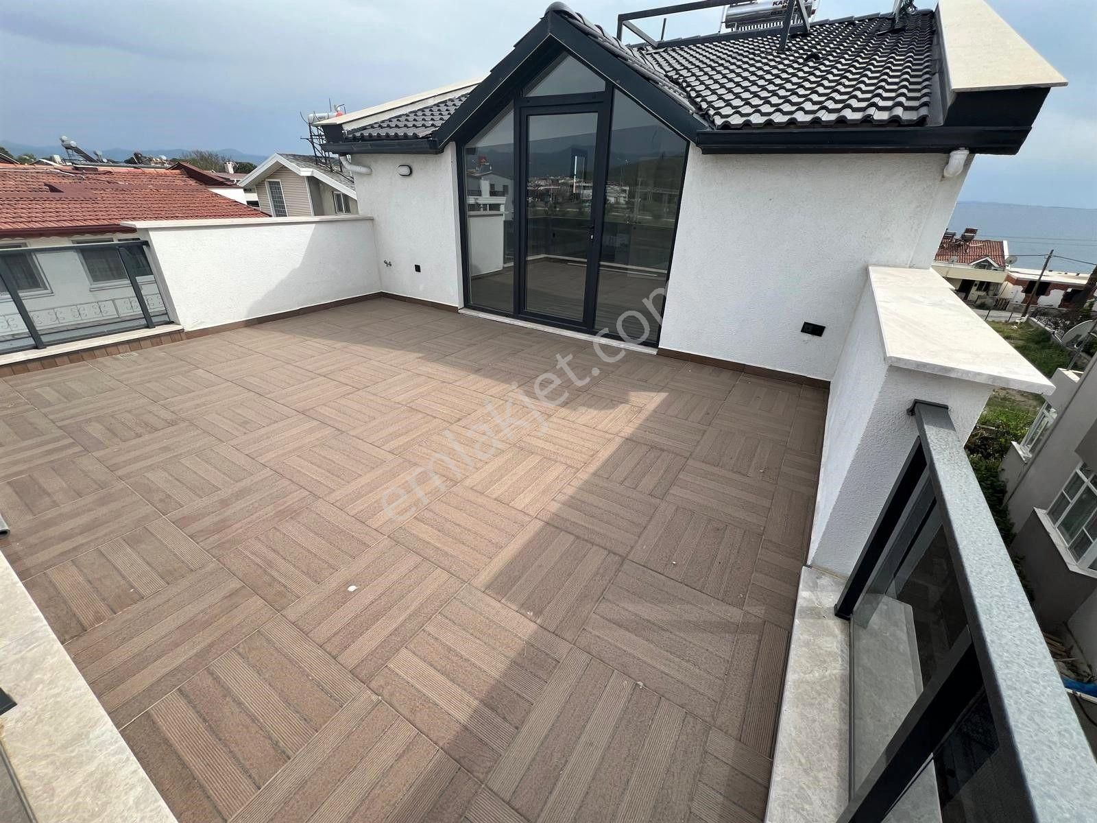 Aras Emlaktan Akçayda Denize 50 Metre 6+1 Villa - Görsel 35