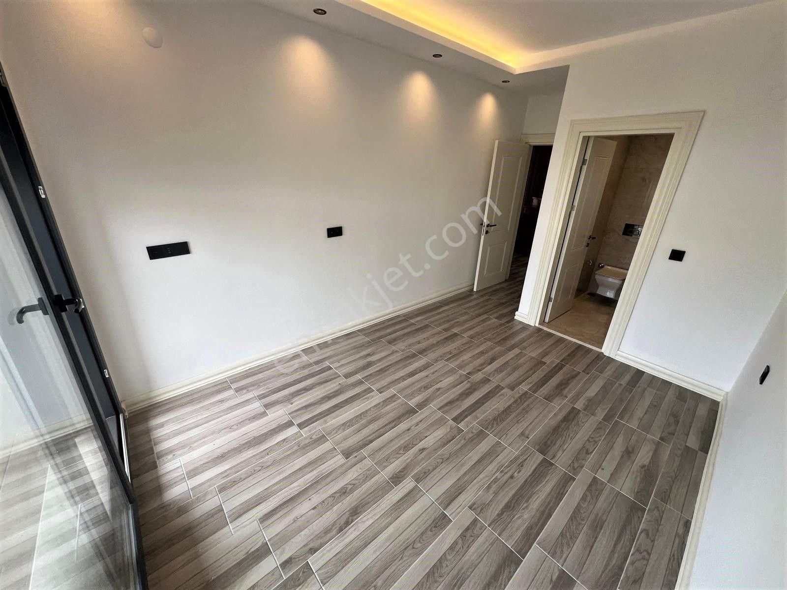 Aras Emlaktan Akçayda Denize 50 Metre 6+1 Villa - Görsel 26