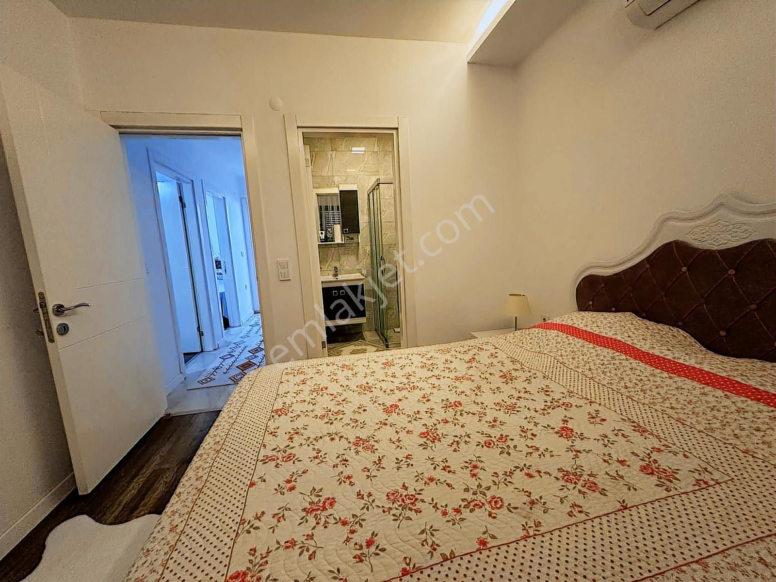 Kuşadasi Davutlar Sahilinde 3+1 Havuzlu Köşe Konum Satılık Villa - Görsel 29