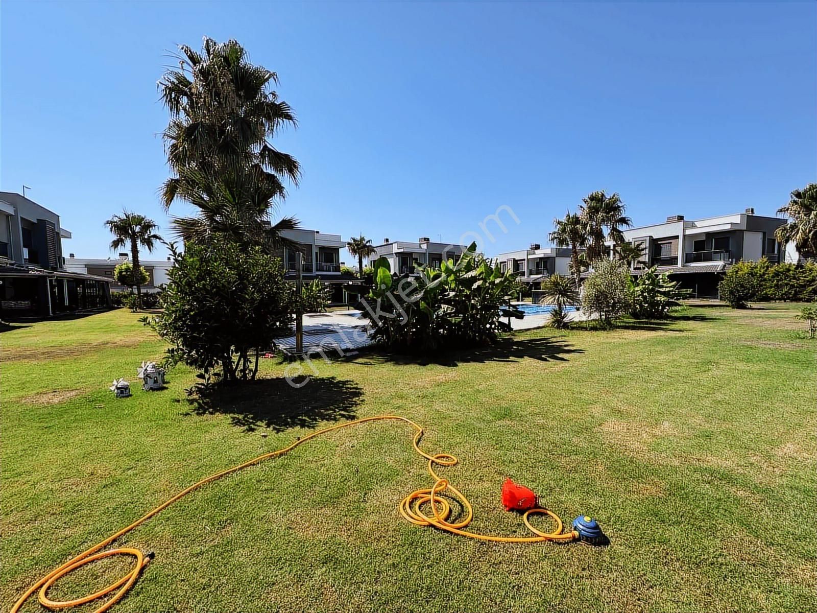 Kuşadasi Davutlar Sahilinde 3+1 Havuzlu Köşe Konum Satılık Villa - Görsel 20