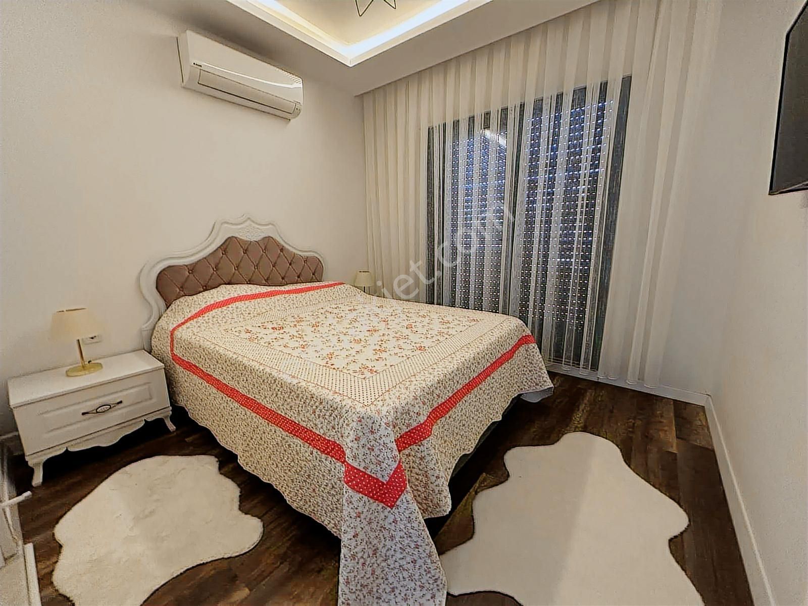 Kuşadasi Davutlar Sahilinde 3+1 Havuzlu Köşe Konum Satılık Villa - Görsel 24