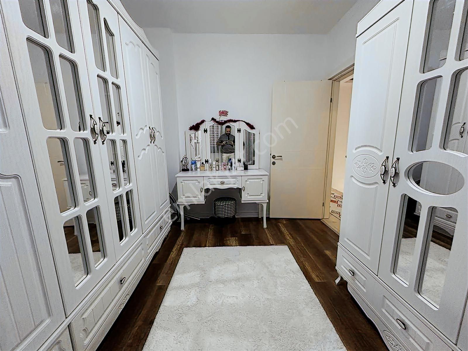 Kuşadasi Davutlar Sahilinde 3+1 Havuzlu Köşe Konum Satılık Villa - Görsel 23