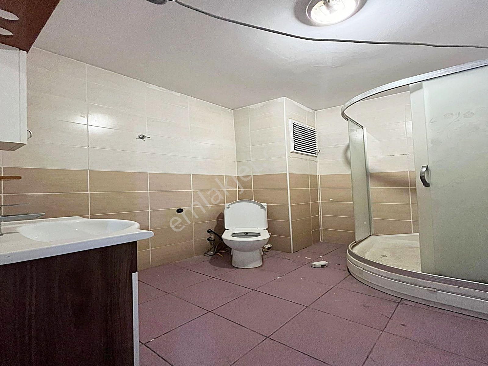 Esenyurt Yenikent Mahallesinde Cadde Üzeri Dubleks 3+2 Daire - Görsel 28