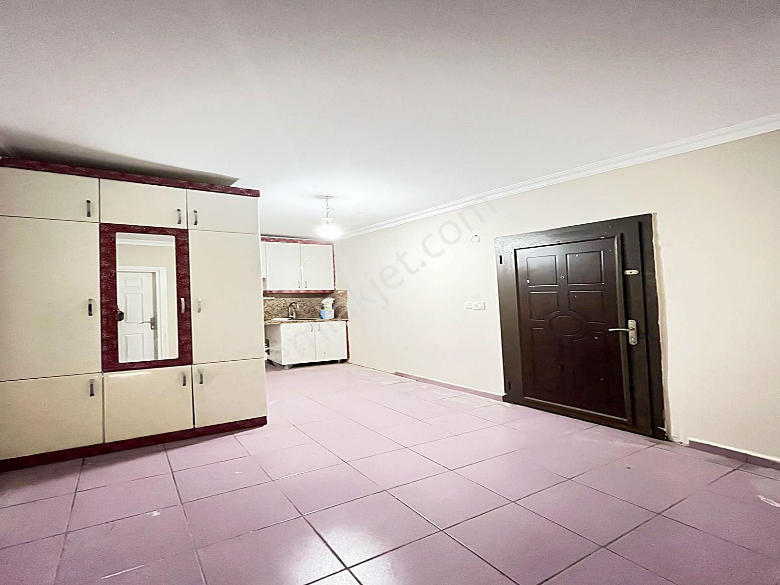 Esenyurt Yenikent Mahallesinde Cadde Üzeri Dubleks 3+2 Daire - Görsel 20