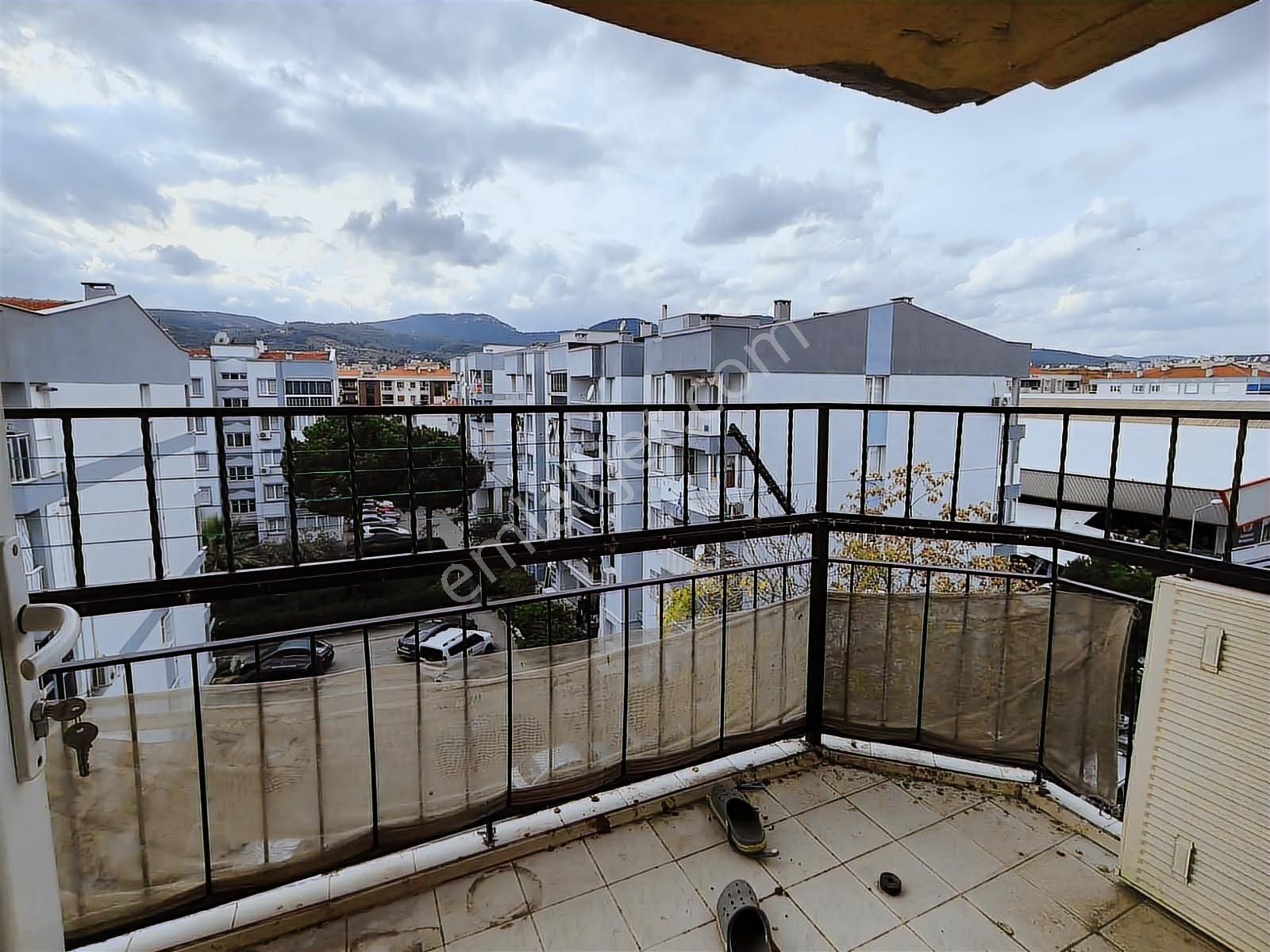 Gaziemir Türkan Saylan Cadddesi'nde Sitede 3+1 Satılık Daire - Görsel 26