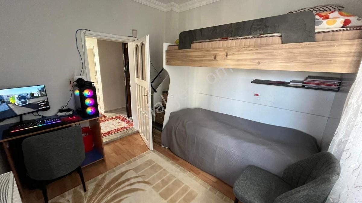 Bahçelievlerde Masrafsız 2+1 Doğalgazlı Satılık Daire - Görsel 3