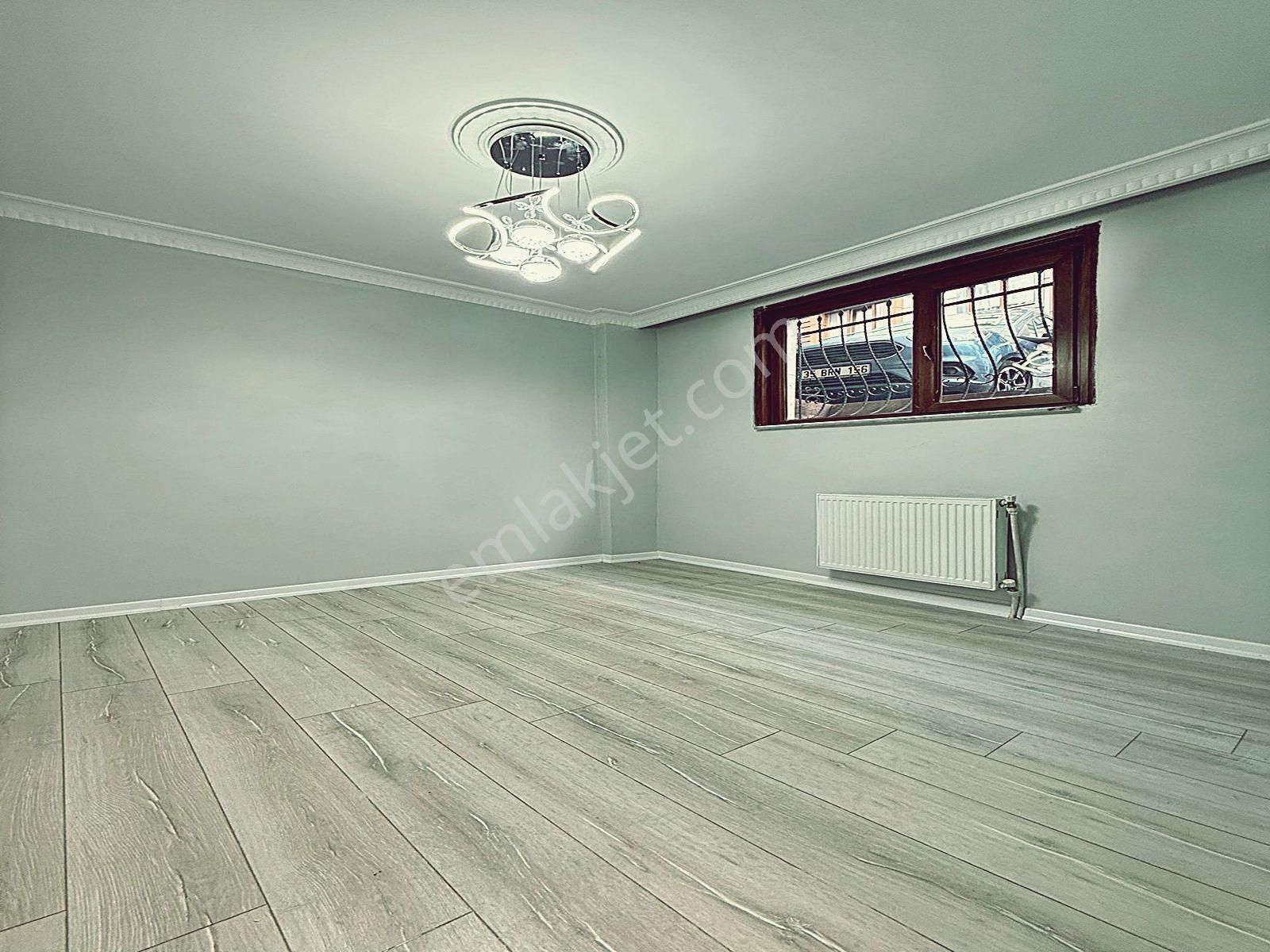 Esenyurt Mehmet Akif Ersoy Mahallesinde Metrobüse Yakın Geniş Bahçeli 2+1 Daire - Görsel 9