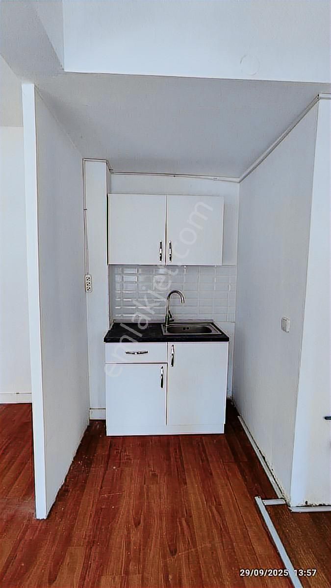 Gençlik Mahallesinde Kiralık Dükkan - Görsel 9