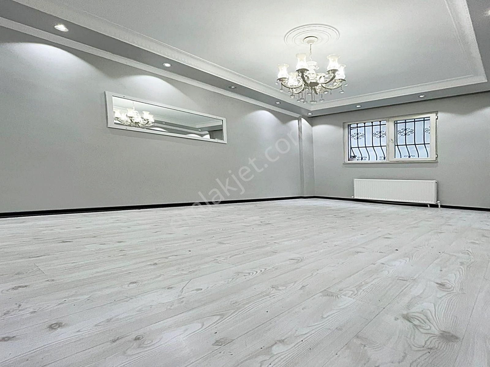 Esenyurt Osmangazi Mahallesinde Bahçeli 2+1 Satılık Daire !!! - Görsel 2