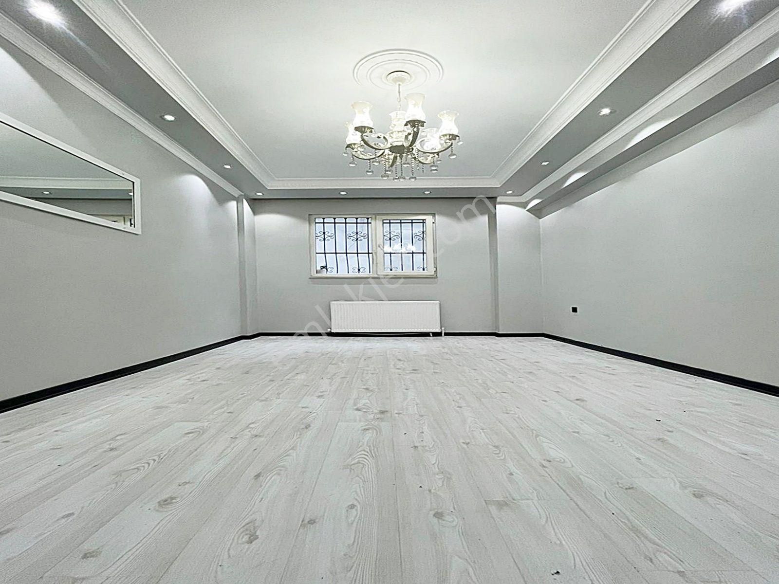 Esenyurt Osmangazi Mahallesinde Bahçeli 2+1 Satılık Daire !!!