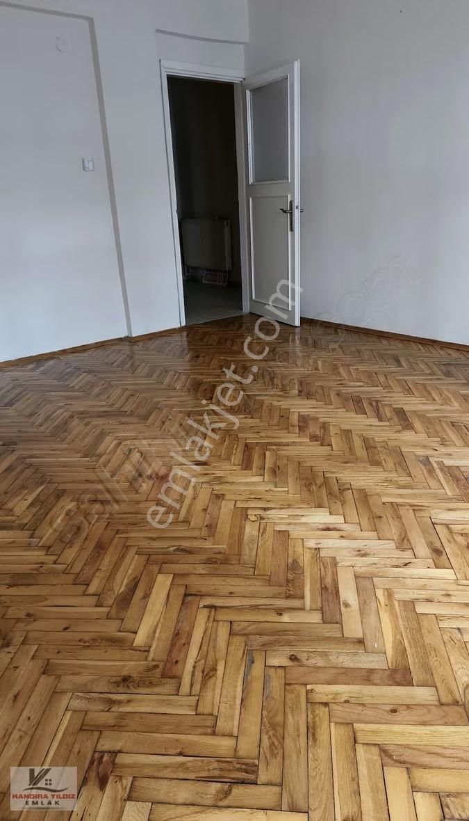 Cumhuriyet Mah. 2+1 Boş Durumda Geniş Daire - Görsel 8