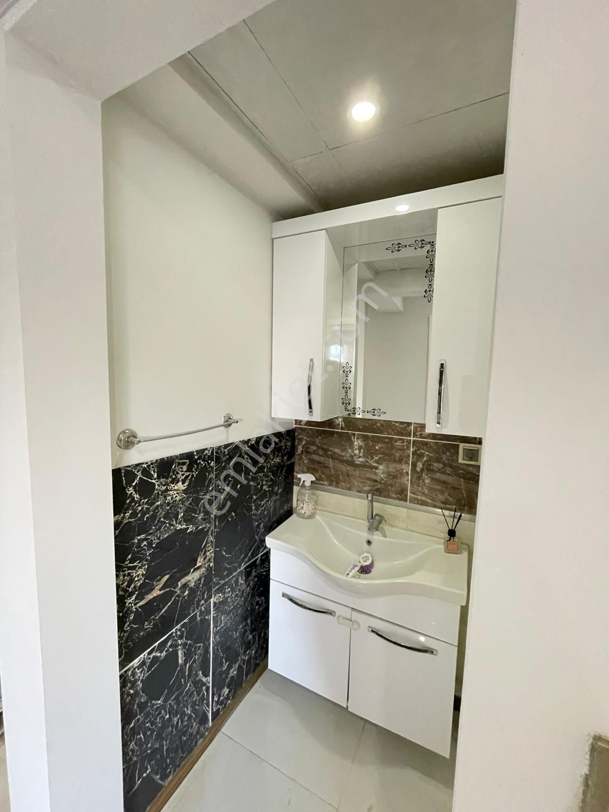 Arakat Asansörlü Geniş Kullanışlı Bağbaşı Mevki 2+1 Satılık Daire - Görsel 8