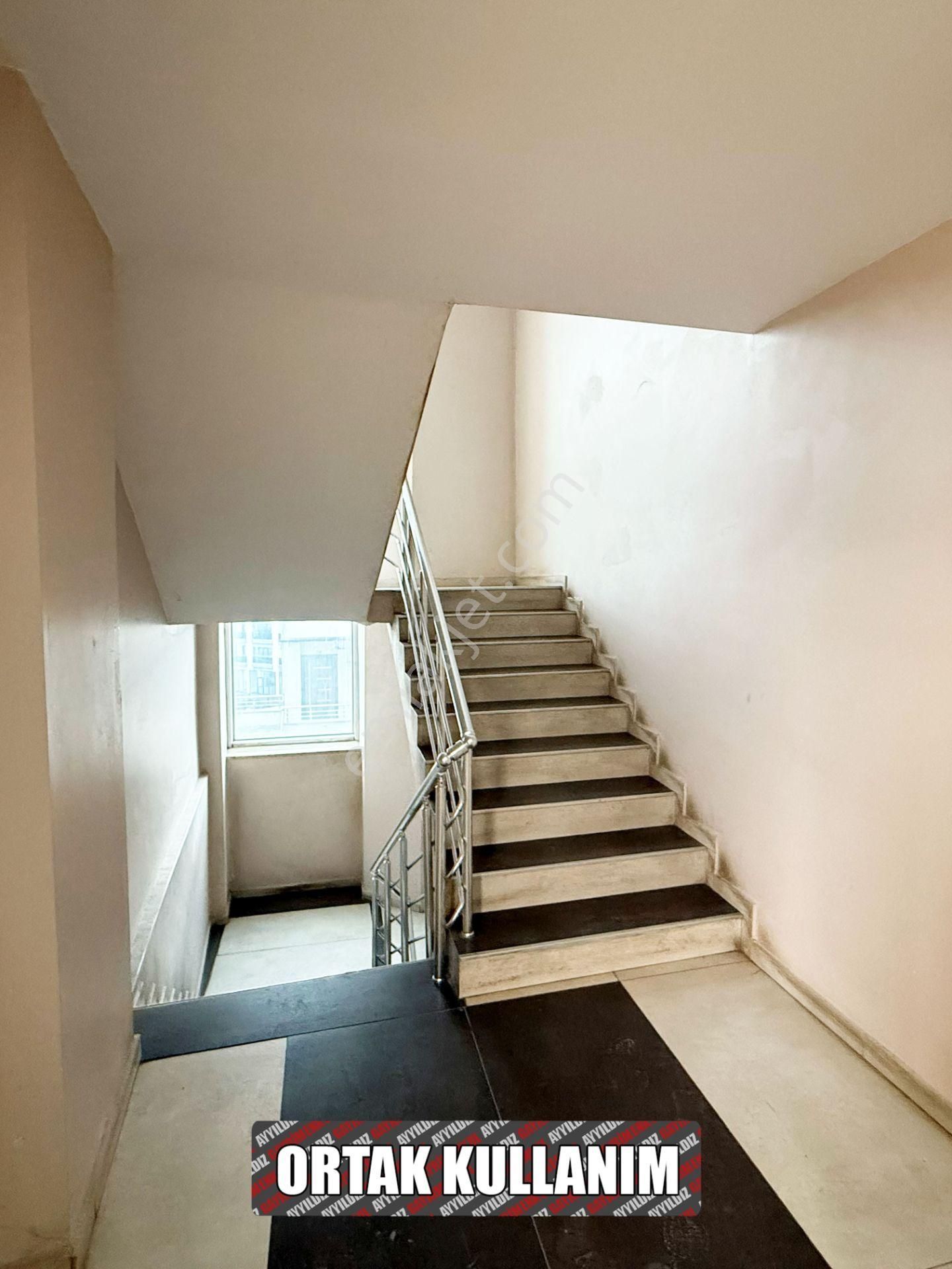 Ş. Murat Demir Mh.de Ana Cadde Üzeri Satılık 1+1 Eşyalı Daire - Görsel 12