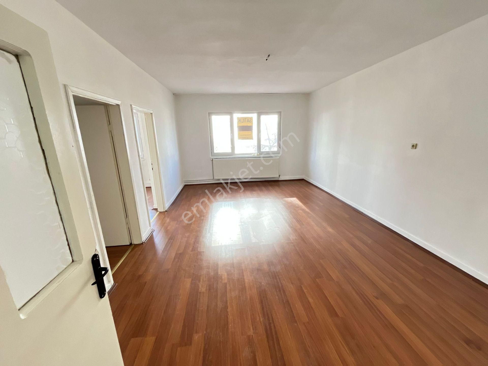 Topçu Mahallesinde Cadde Üzerinde Ön Cephe Daire - Görsel 10