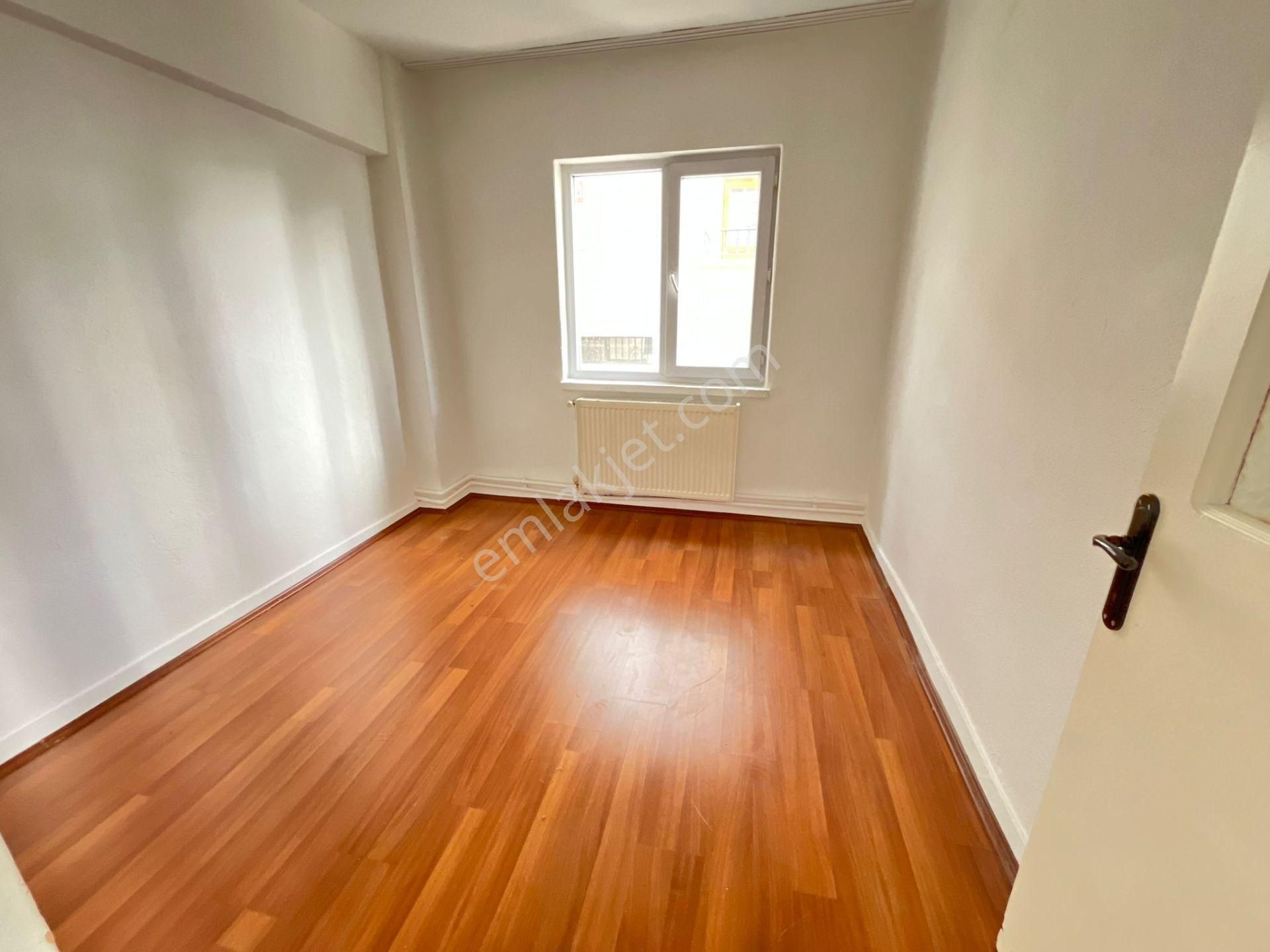 Topçu Mahallesinde Cadde Üzerinde Ön Cephe Daire - Görsel 30