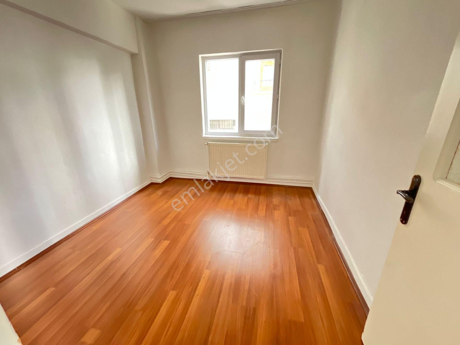 Topçu Mahallesinde Cadde Üzerinde Ön Cephe Daire - Görsel 28