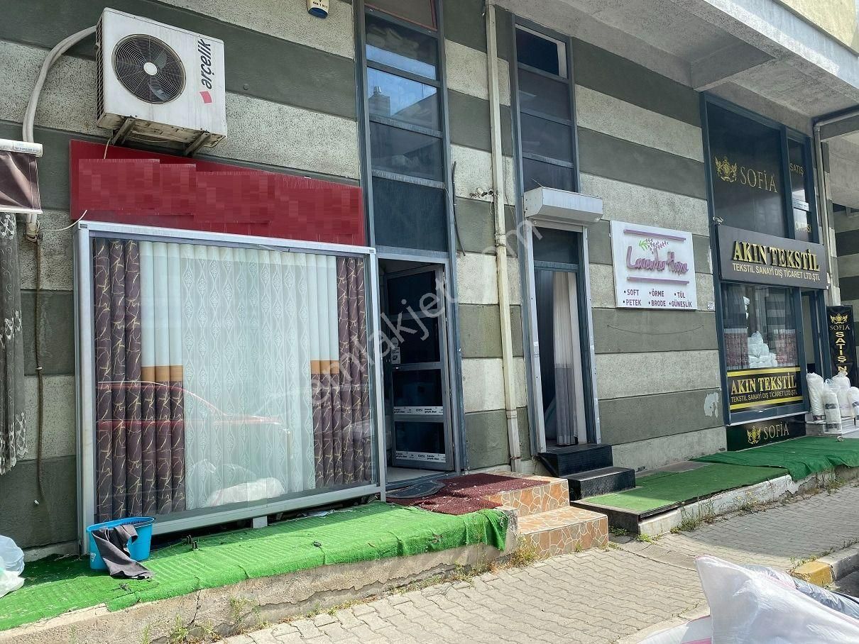 Tekstilkent'in En İşlek Perdeciler Caddesi'nde 150 M2 İş Yeri - Görsel 3