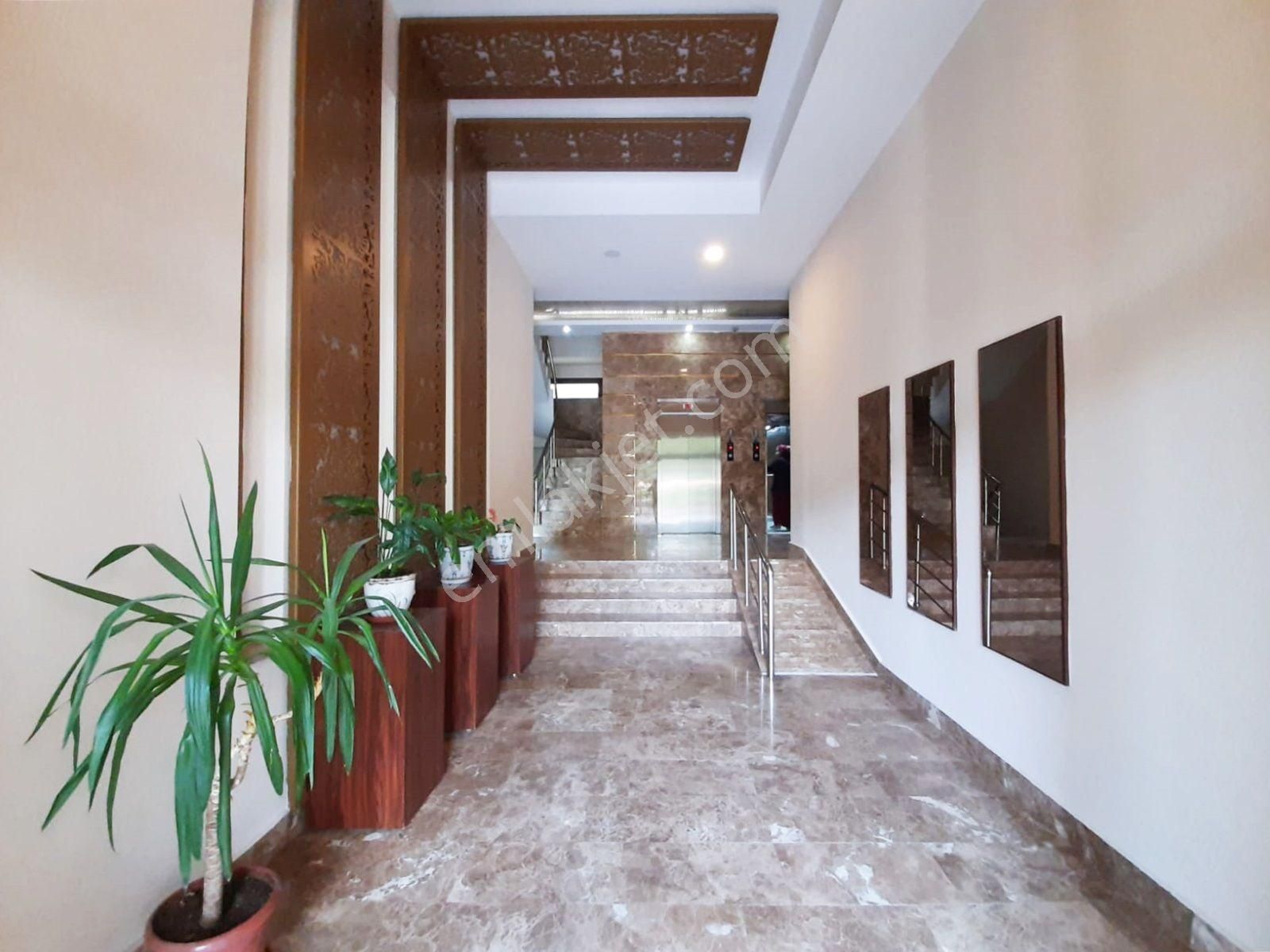 Barışmanço Bulv.her Kat Tek Daireli Akıllı Ev Sistemli Sosyal Aktiviteli Site İçi Ultra Lüks Fırsat - Görsel 34