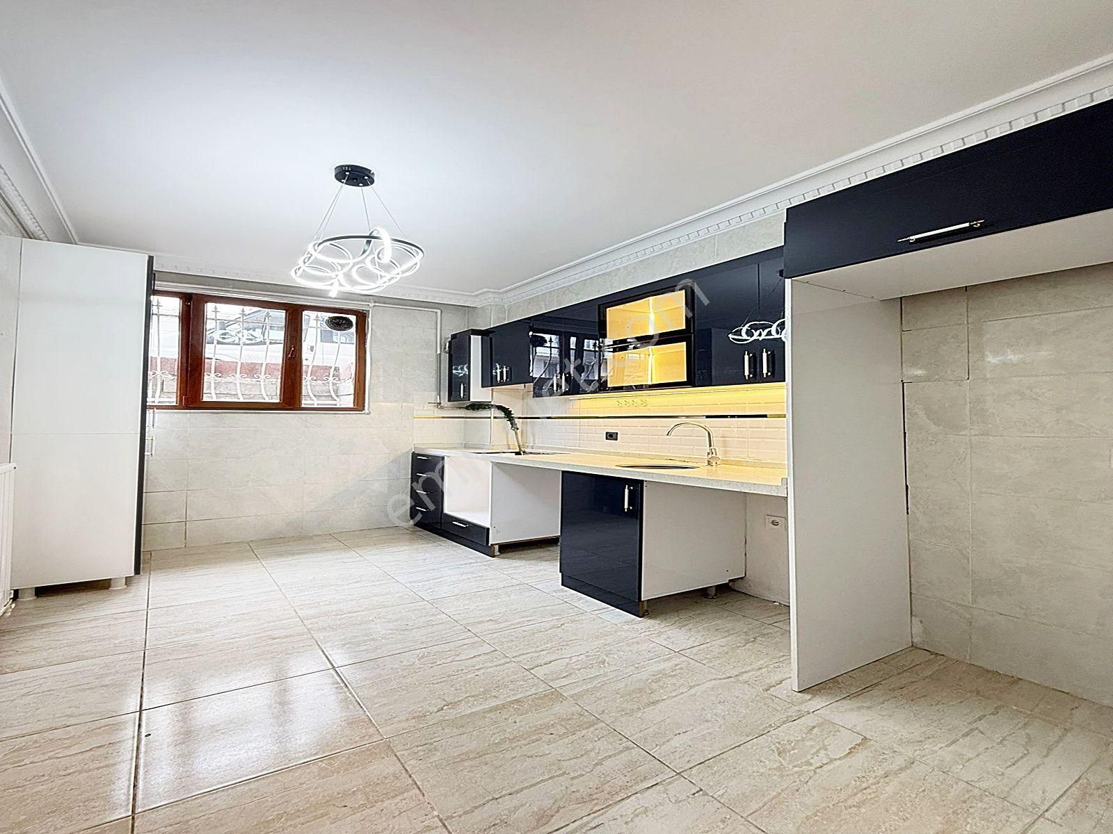 Esenyurt Yeşilkent Mahallesinde Metrobüse Yakın İçi Dekorlu Bahçe Katı 2+1 Daire - Görsel 5