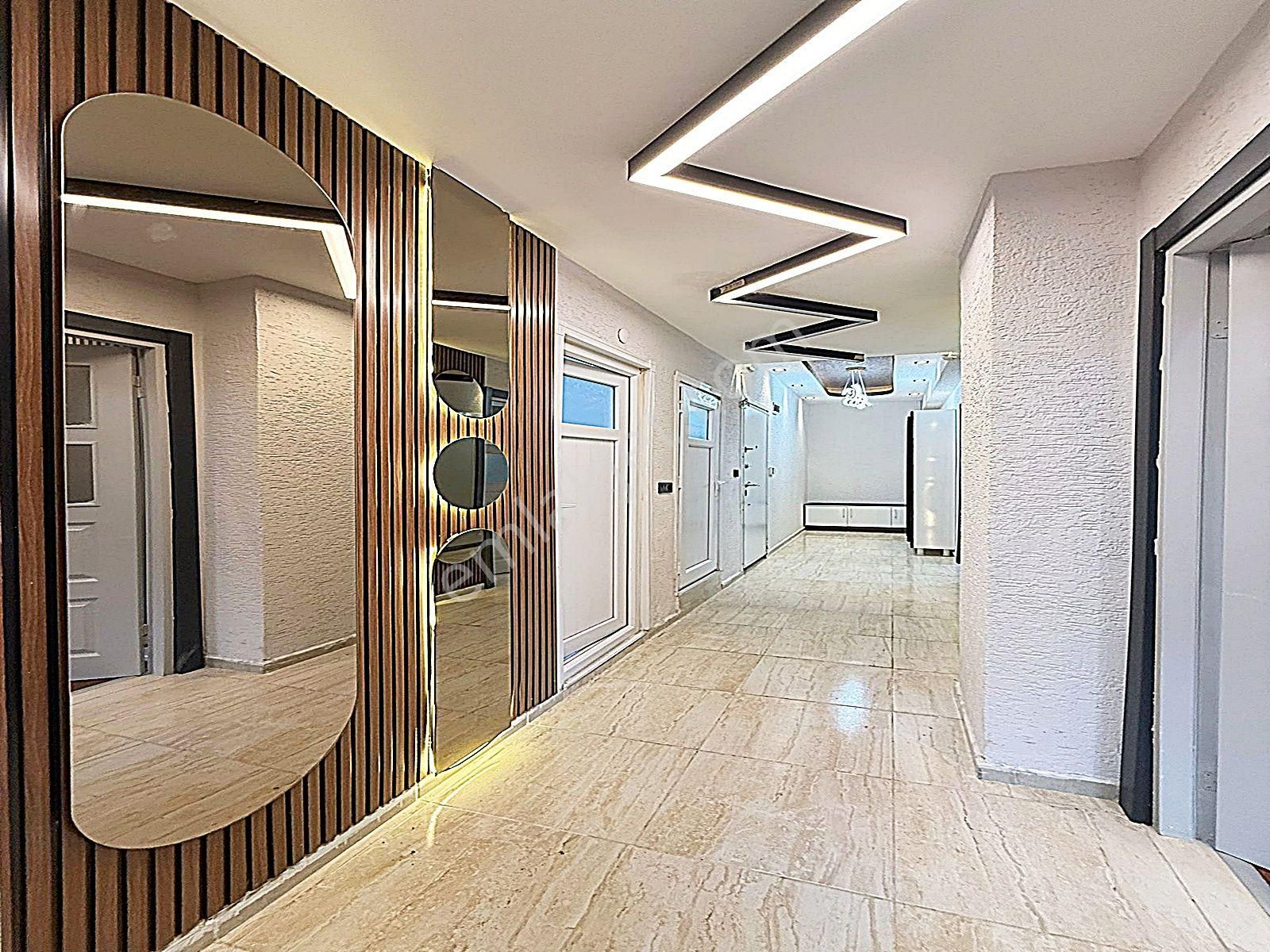 Esenyurt Yeşilkent Mahallesinde Metrobüse Yakın İçi Dekorlu Bahçe Katı 2+1 Daire - Görsel 3