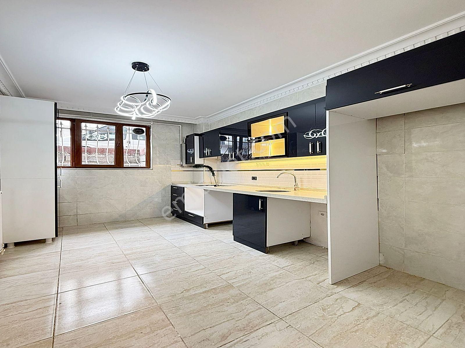 Esenyurt Yeşilkent Mahallesinde Metrobüse Yakın İçi Dekorlu Bahçe Katı 2+1 Daire - Görsel 11