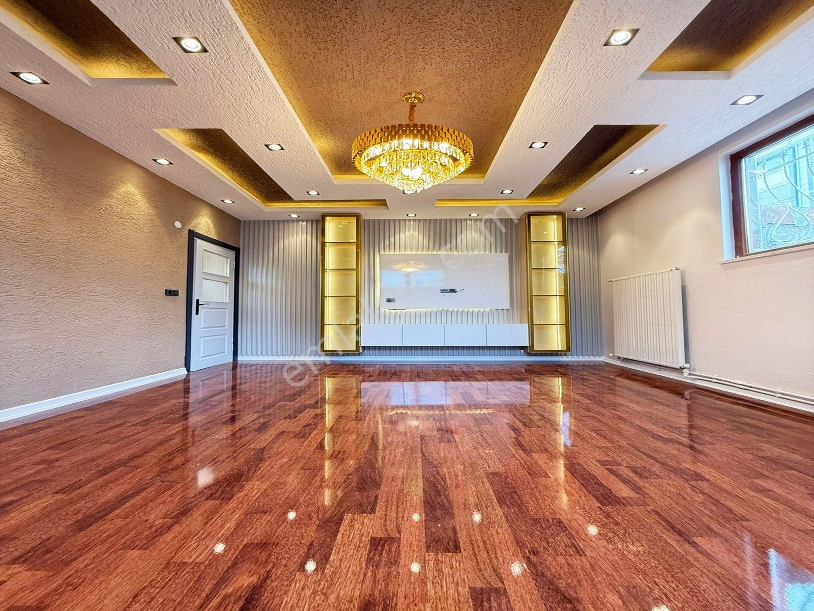 Esenyurt Yeşilkent Mahallesinde Metrobüse Yakın İçi Dekorlu Bahçe Katı 2+1 Daire - Görsel 8