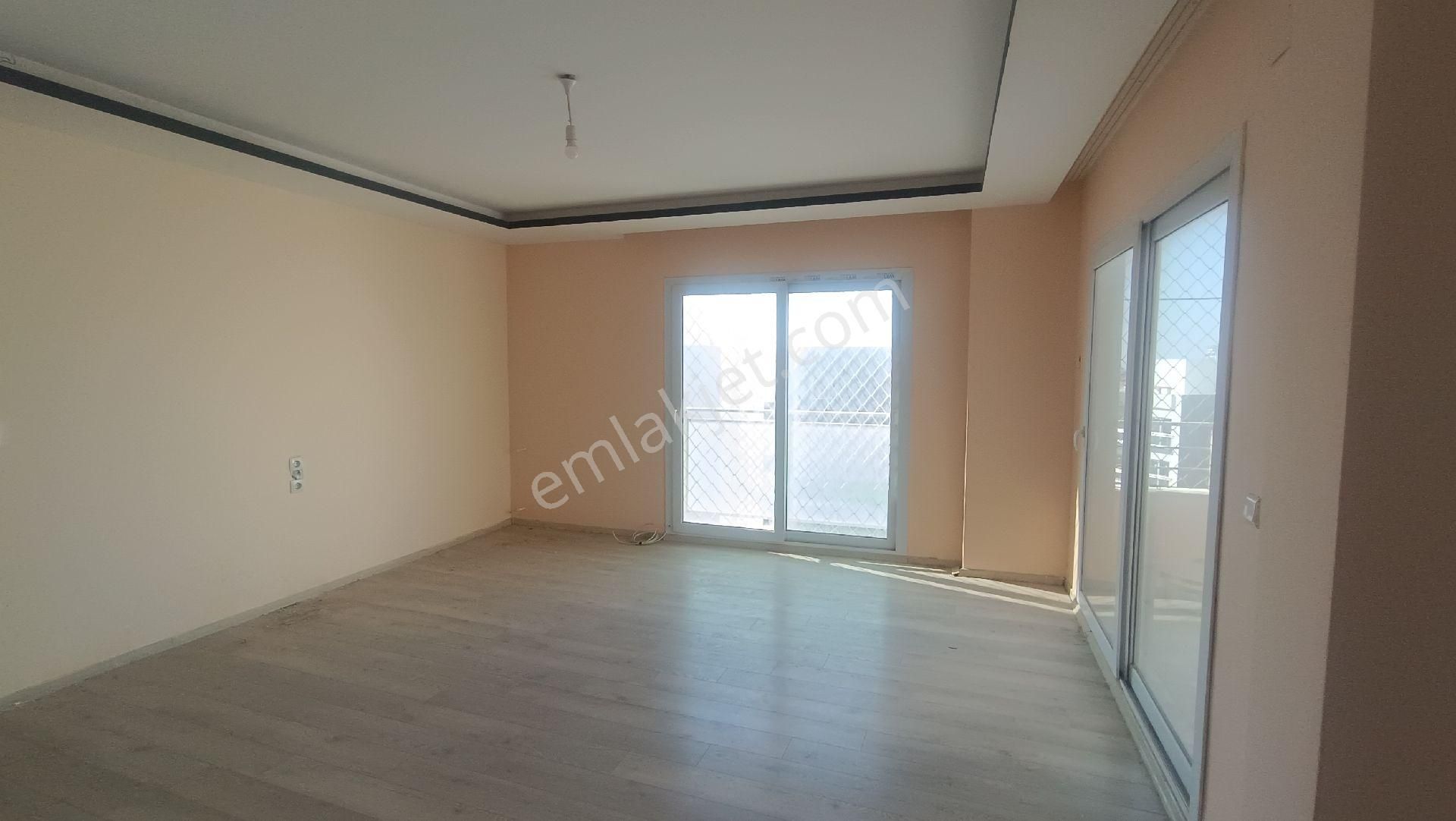 Gültepe Mahallesinde Havuzlu Site İçerisinde 3+1 Satılık Daire - Görsel 4