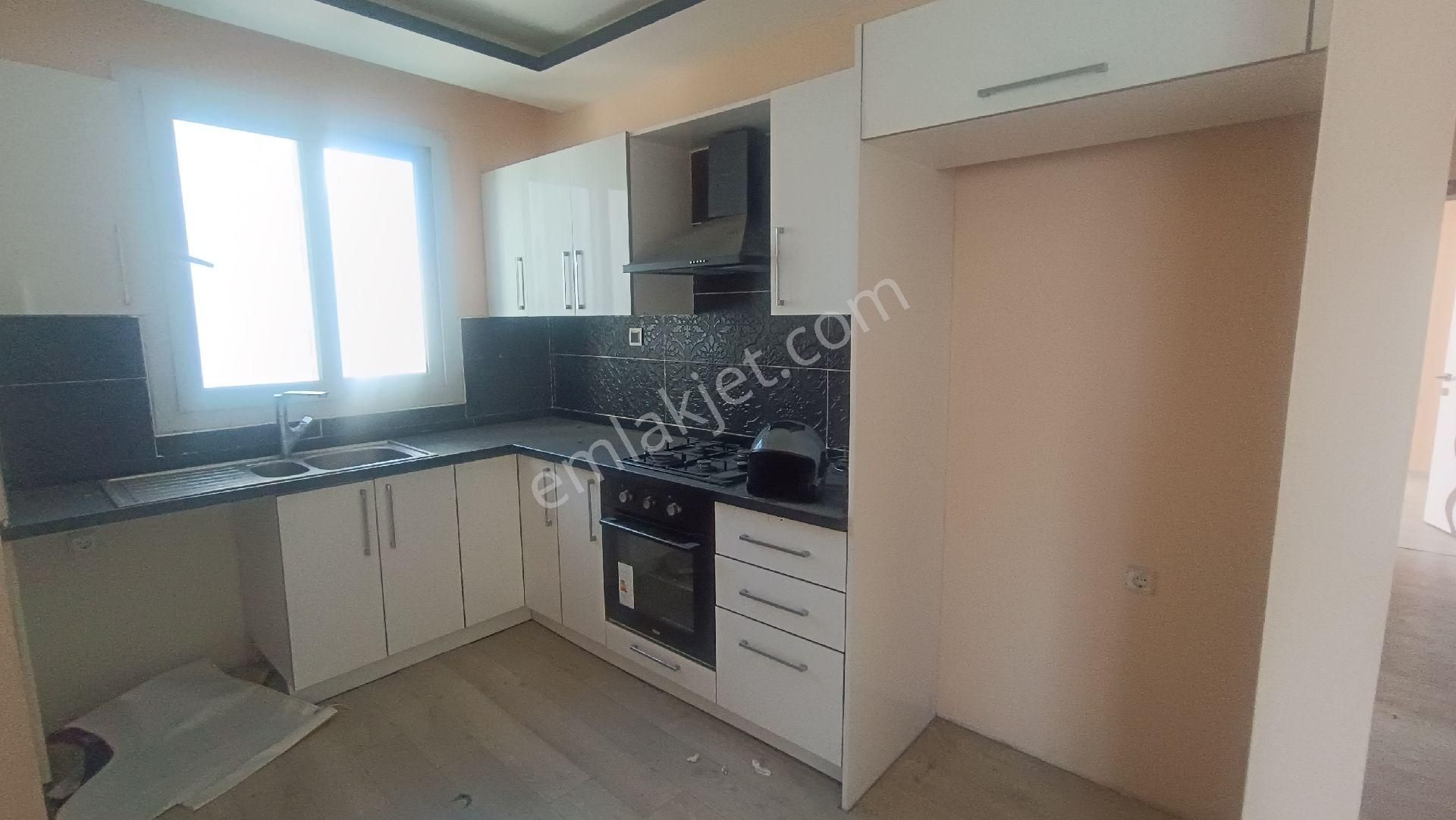 Gültepe Mahallesinde Havuzlu Site İçerisinde 3+1 Satılık Daire - Görsel 7