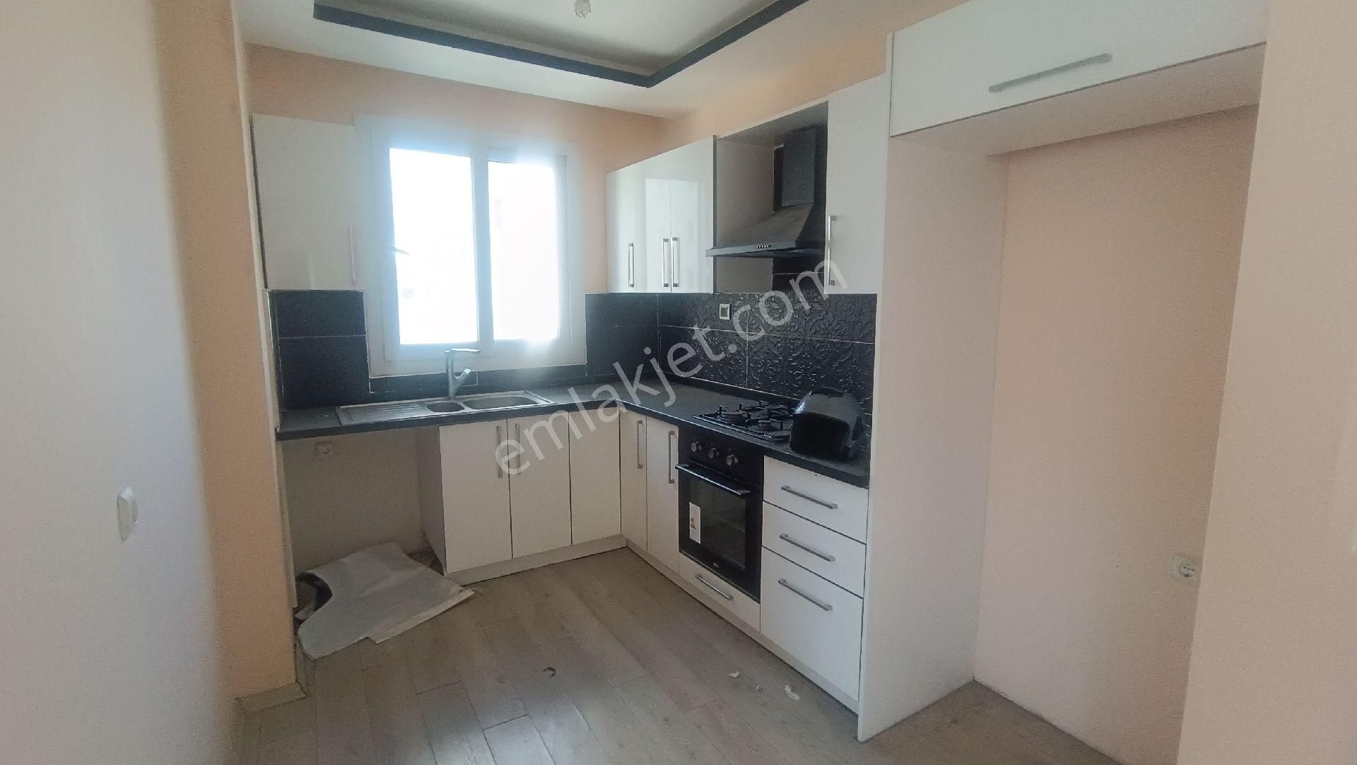 Gültepe Mahallesinde Havuzlu Site İçerisinde 3+1 Satılık Daire - Görsel 8