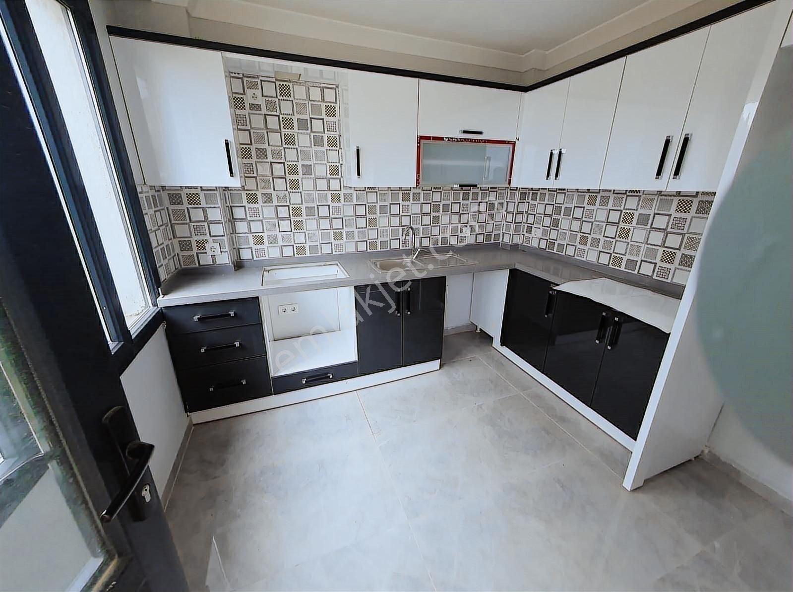 Rw Nefes' Ten Karaağaç' Ta Deniz Manzaralı Müstakil 3+1 Villa - Görsel 6