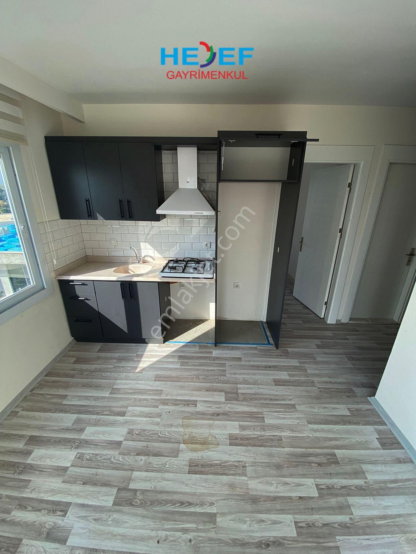 Hedef'ten Eski Mezitli'de 1+1 Kiralık Daire