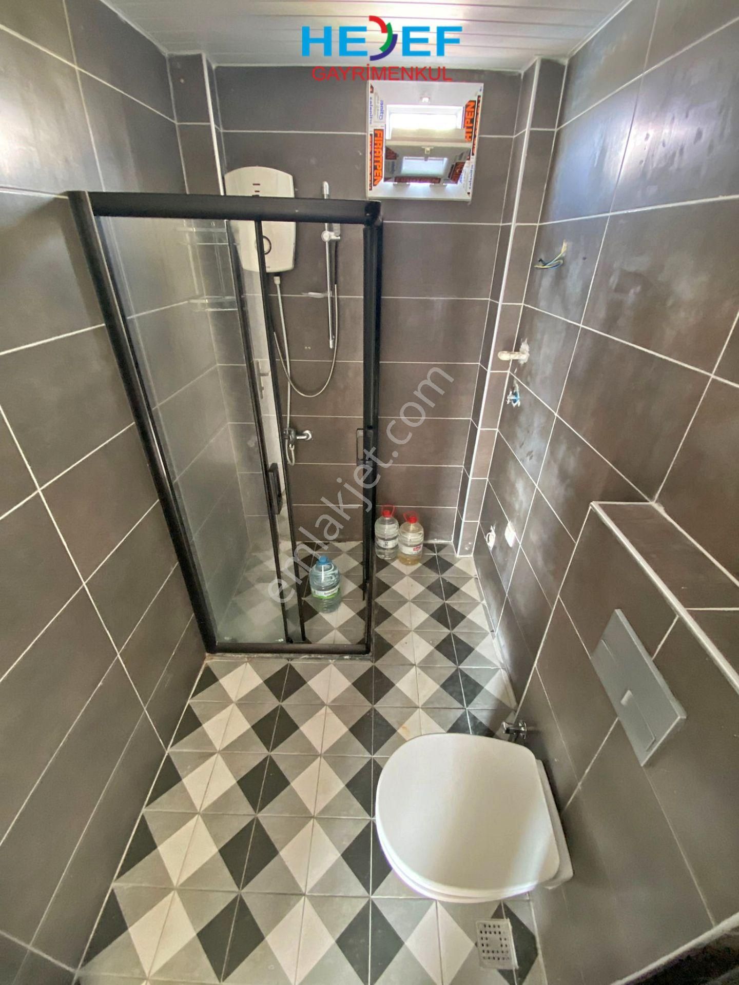 Hedef'ten Eski Mezitli'de 1+1 Kiralık Daire - Görsel 12