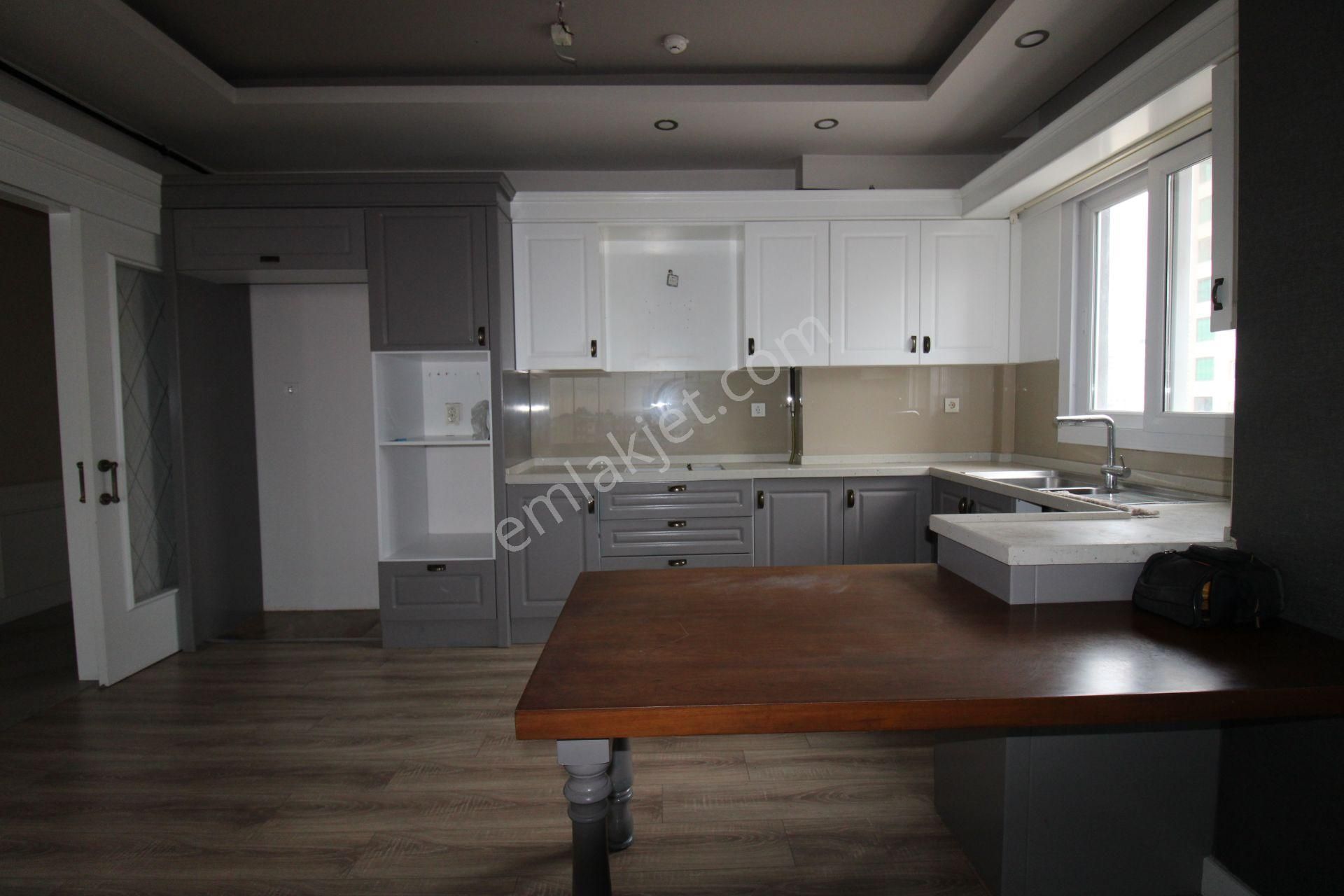 Mezitli Akdeniz Mah De Havuzlu Süper Lüx Satılık Daire 4+1 - Görsel 3